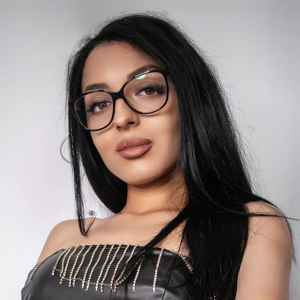 Ebony Eighteen Image