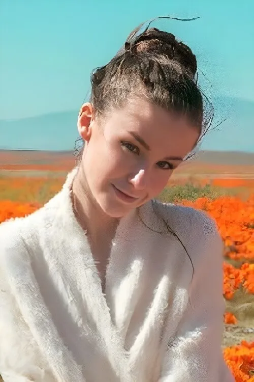 Emily Bloom Image
