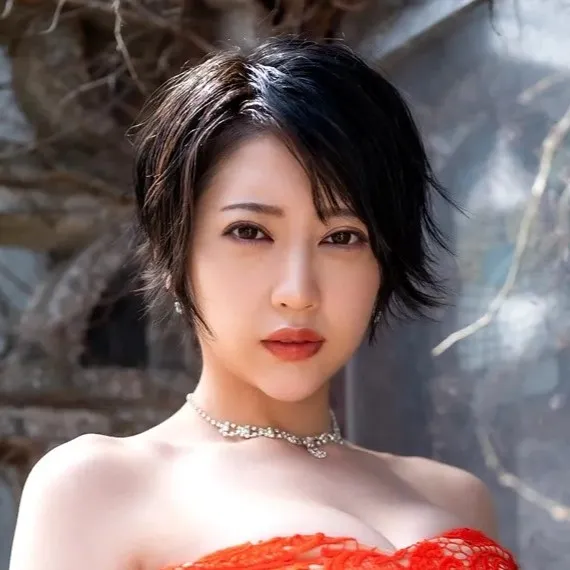 Hibiki Natsume Hibiki Natsume Image