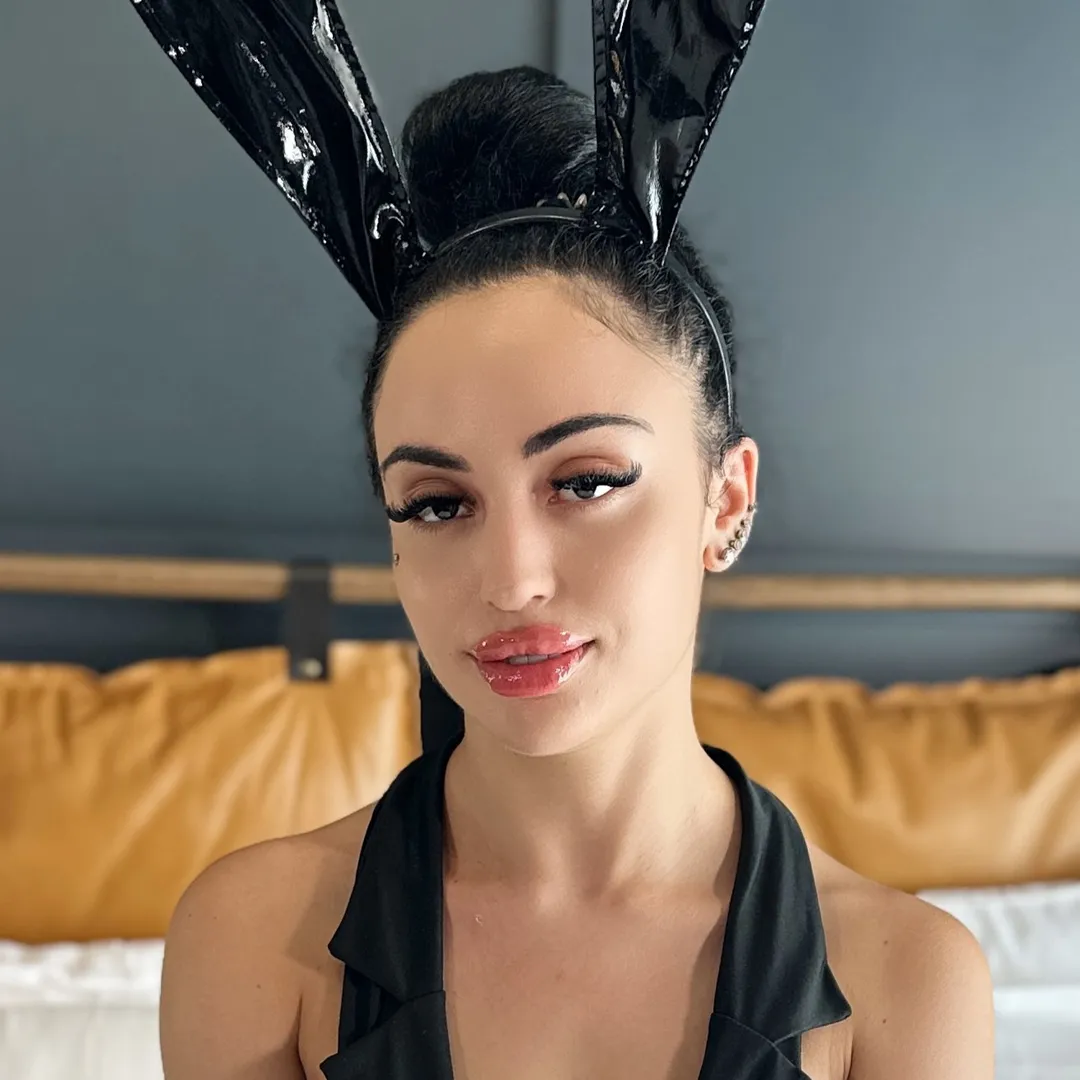 Isabella Angelina Image