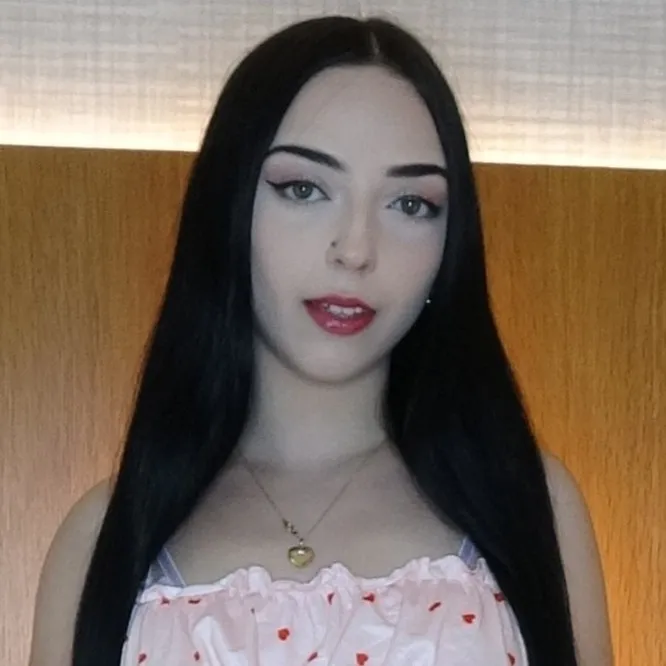 Scarlett Rosewood Image