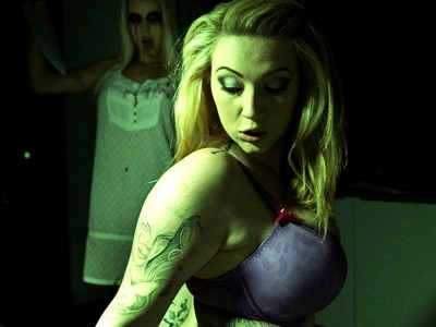 Halloween Special - Harmony Reigns and Lynna Nilsson XXX VR Adult Videos