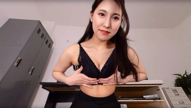 Young Boss Challenges VR Adult Videos