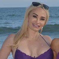 Claudia Valentine - Professional VR Pornstar Profile Photo | VR Porno Star