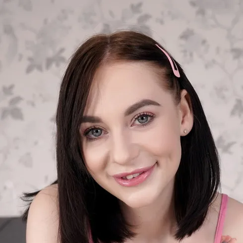 Emma Evans - Professional VR Pornstar Profile Photo | VR Porno Star