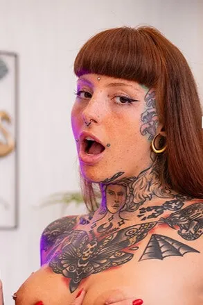 Goddess Meg - Professional VR Pornstar Profile Photo | VR Porno Star