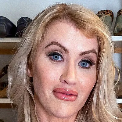 Katie Monroe - Professional VR Pornstar Profile Photo | VR Porno Star