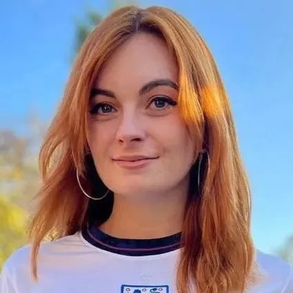 Lola Rose - Professional VR Pornstar Profile Photo | VR Porno Star