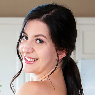 Natalie Brooks - Professional VR Pornstar Profile Photo | VR Porno Star