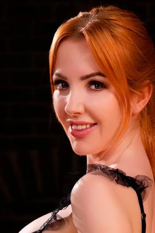 Scarlett Jones - Professional VR Pornstar Profile Photo | VR Porno Star