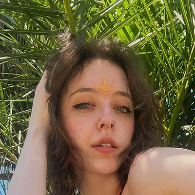 Sunny Daze - Professional VR Pornstar Profile Photo | VR Porno Star