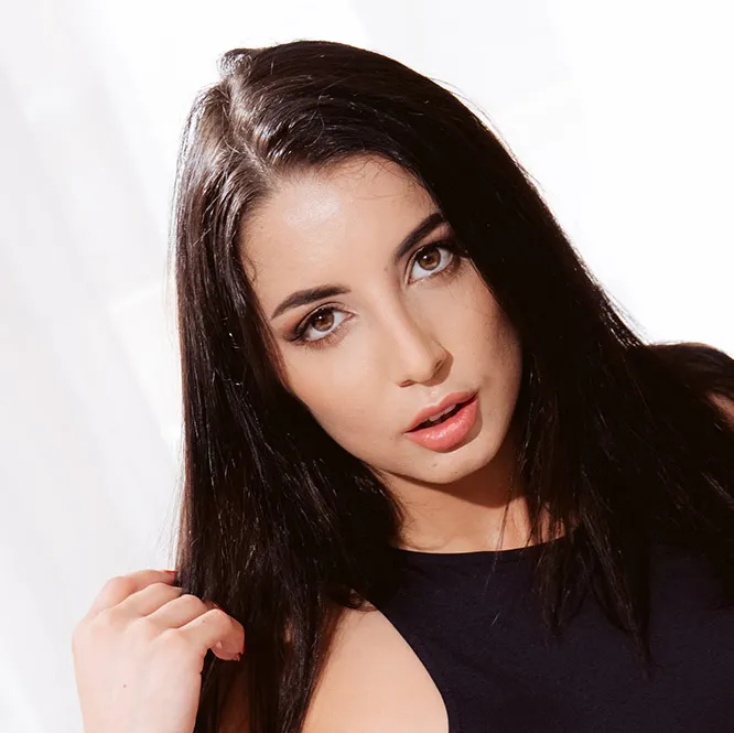 Victoria Nyx - Professional VR Pornstar Profile Photo | VR Porno Star