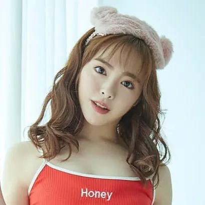 Yuna Ogura - Female Adult Performer Yuna Ogura - Professional VR Pornstar Profile Photo | VR Porno Star