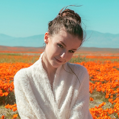 Emily Bloom Profile
