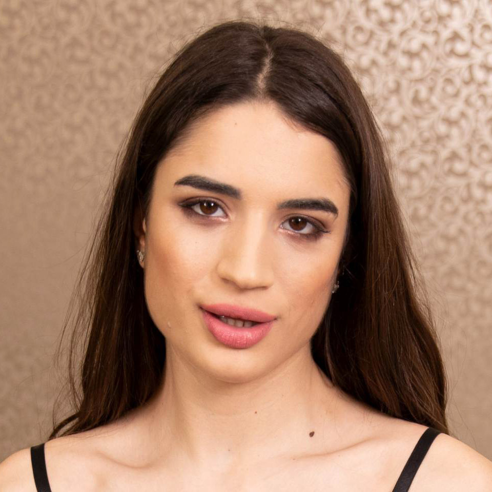 Candie Luciani Profile